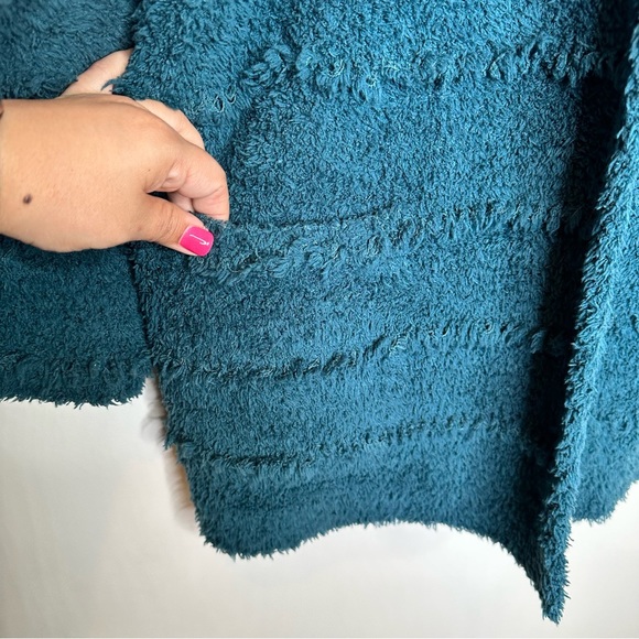 Barefoot Dreams CozyChic Boardwalk Cardigan in Deep Teal - Picture 7 of 10